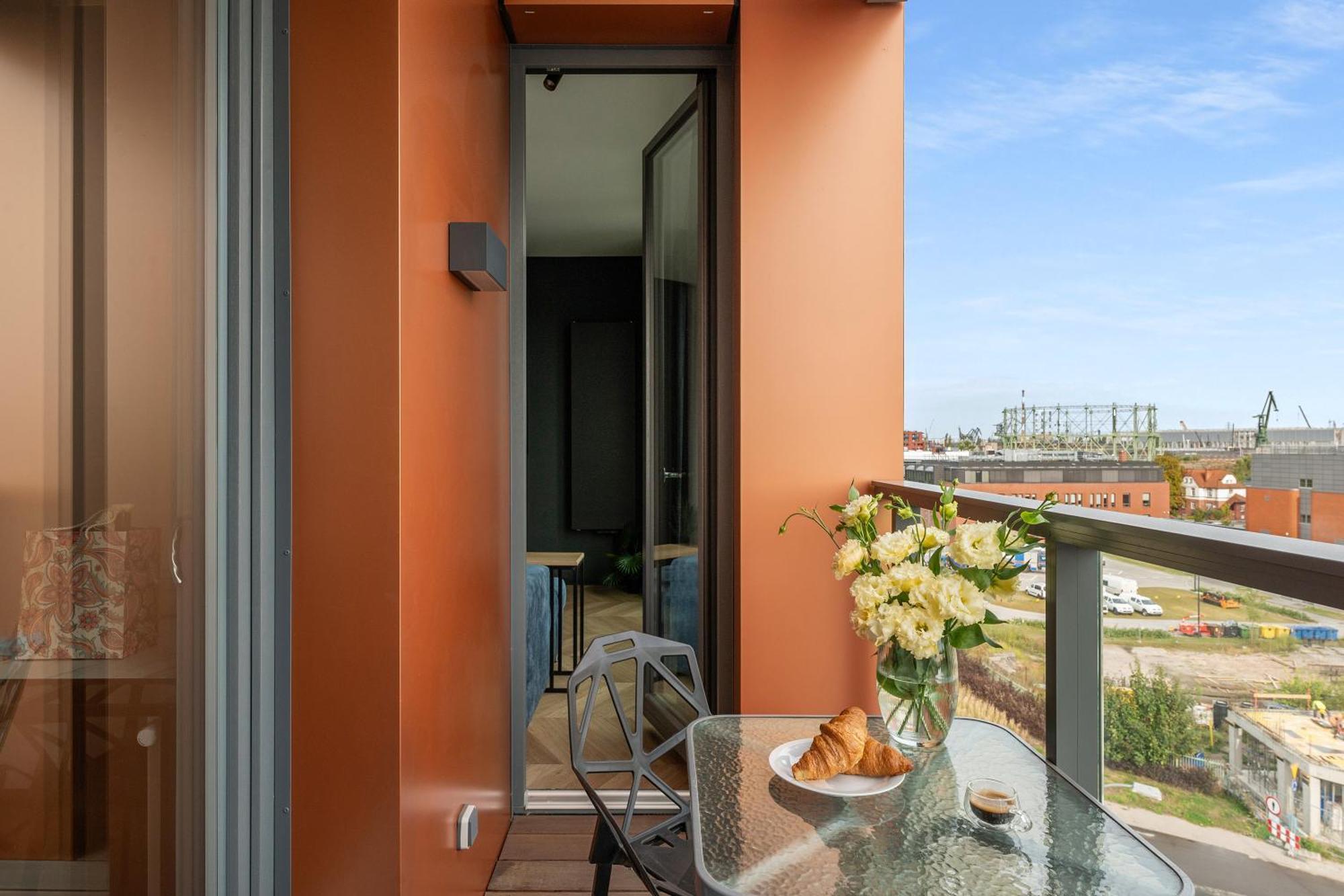 Brabank Riverside - Sauna, Business & Gym By Downtown Apartments Gdansk Room photo